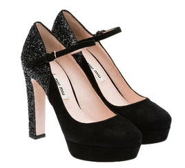 億凰鞋業(yè)鞋品牌資訊 億凰鞋業(yè)企業(yè)動(dòng)態(tài)資訊 第1頁(yè)