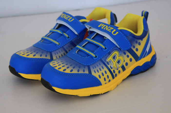 羨步鞋業(yè)鞋加盟連鎖火爆招商中，攜手全球加盟網(wǎng)共創(chuàng)財富未來